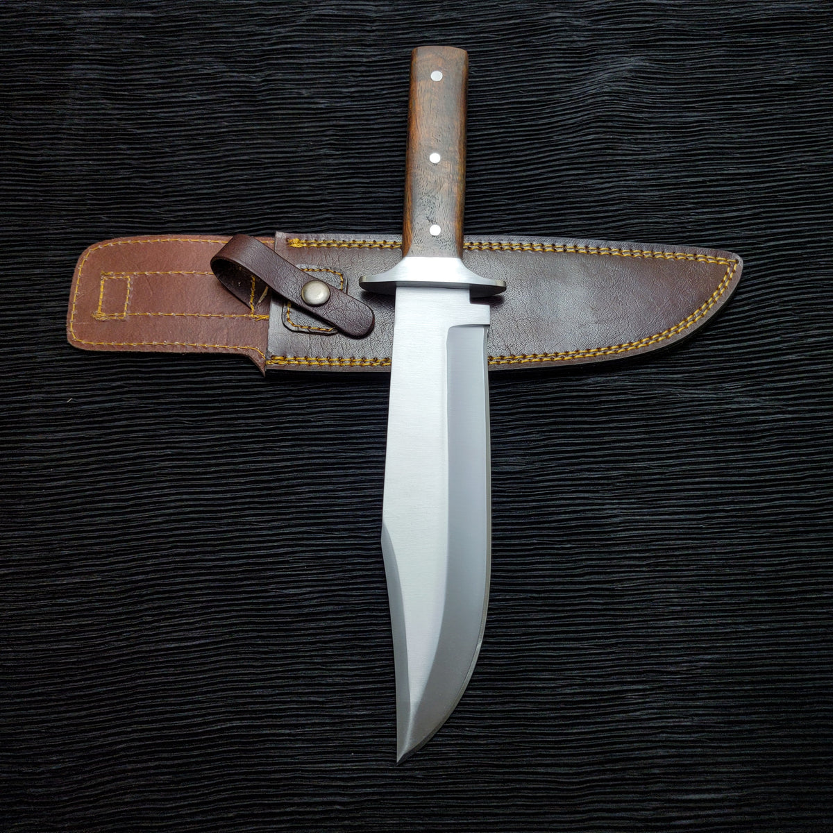 Red Dead Redemption 2 Western Bowie Knife with Leather Sheath | Full tang Stainless Steel Blade
